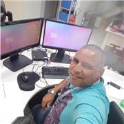 Professor Home Office de Tecnologia e Programação